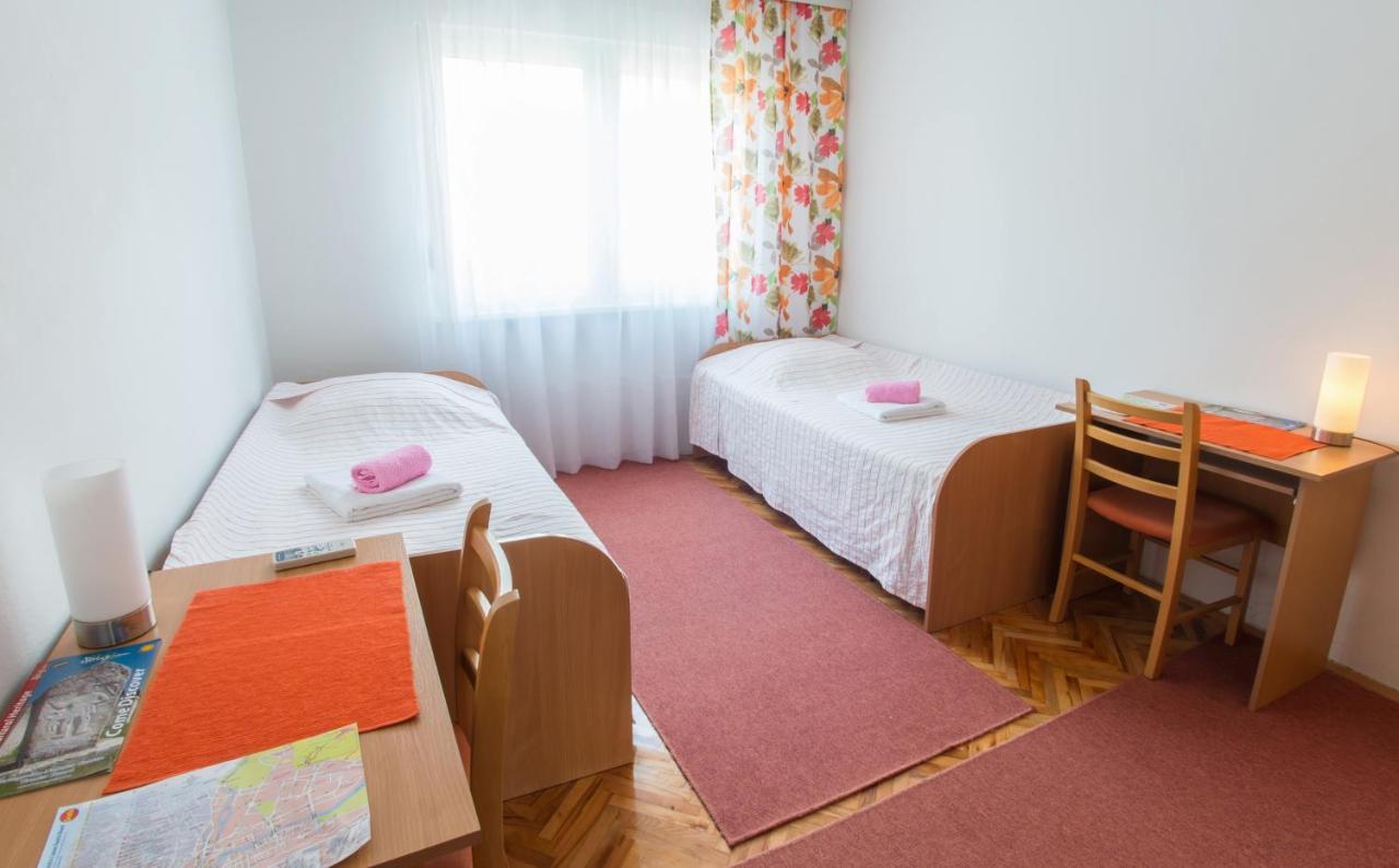 Guest House Agava Мостар Экстерьер фото